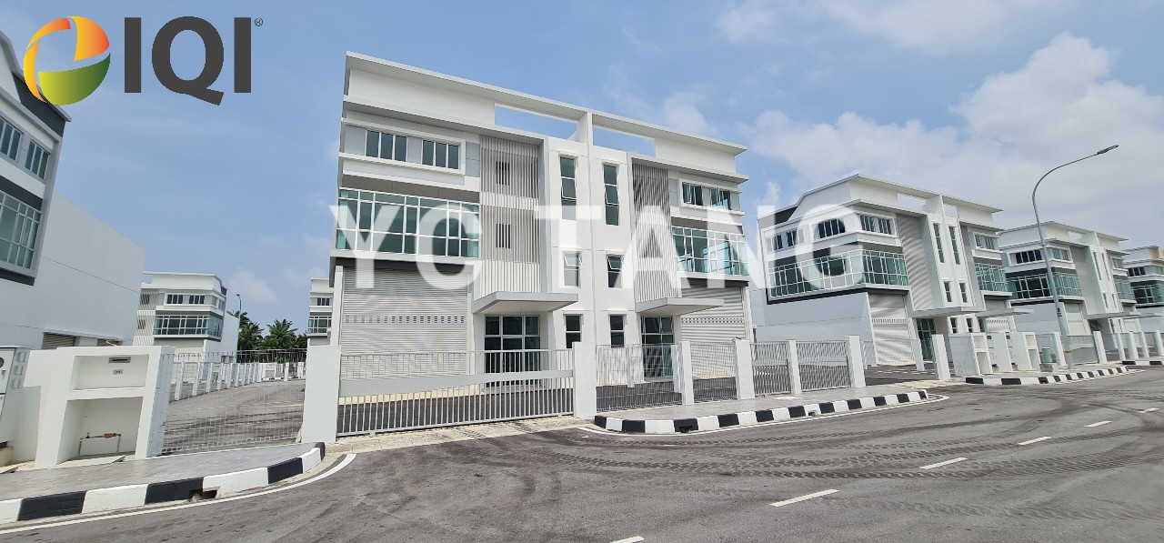Semi-detached factory for rent in Batu Kawan with land area 9,289 sq.ft, built-up 5,565 sq.ft and 150 AMP power
