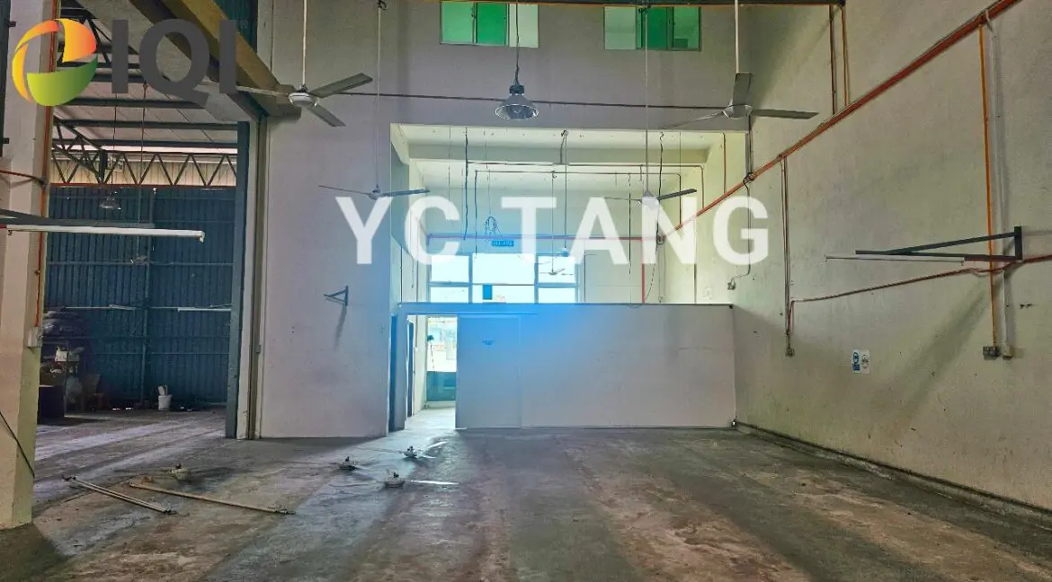 Semi-Detached Factory at Permatang Tinggi for Rent