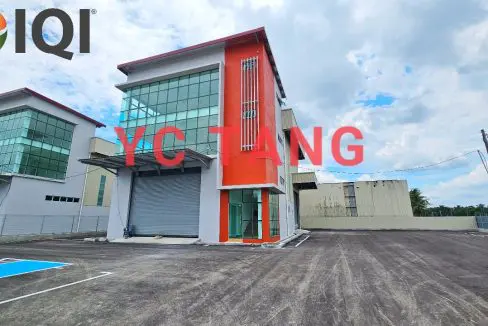 New detached factory for sale at Simpang Ampat featuring 14,449 sq.ft land area, 4,320 sq.ft total built-up area, and 100 AMP power supply.