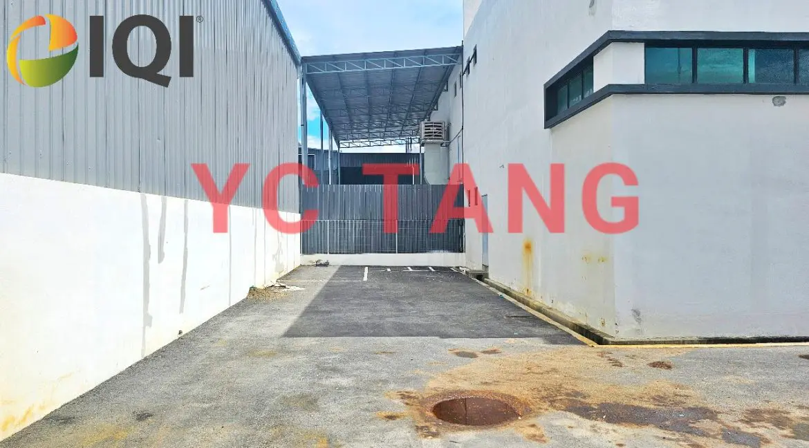 Permatang Tinggi Semi Detached Factory For Rent