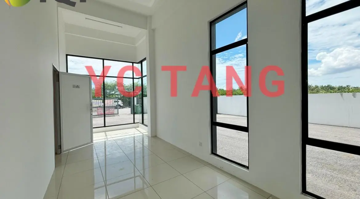 Permatang Tinggi Semi Detached Factory For Rent