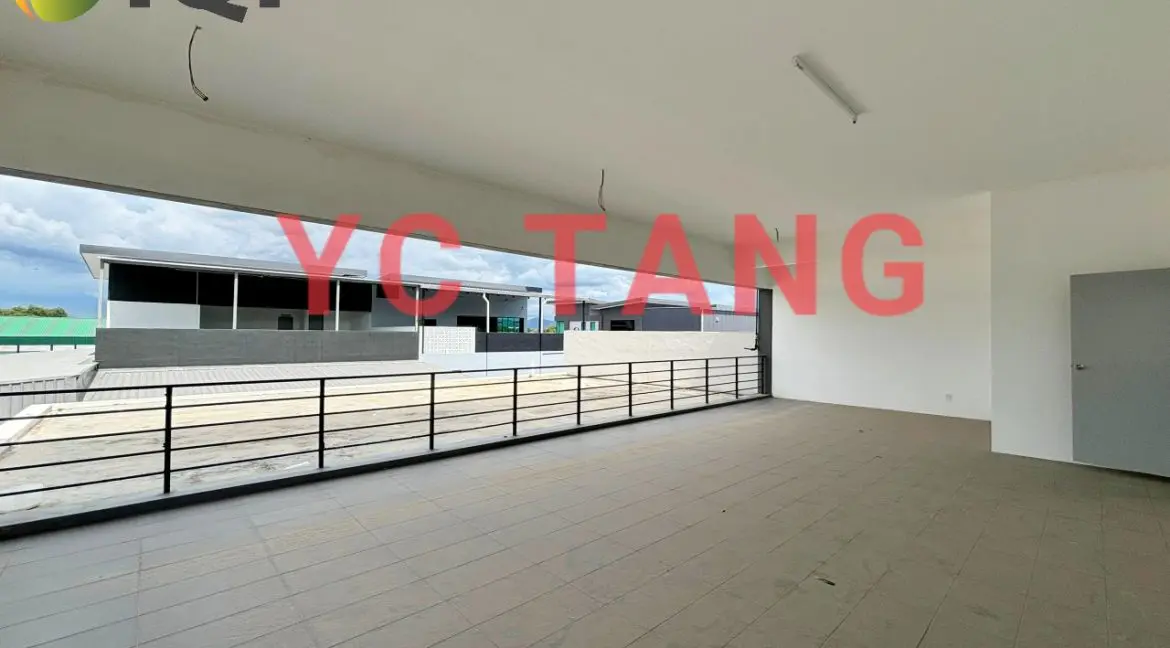 Permatang Tinggi Semi Detached Factory For Rent