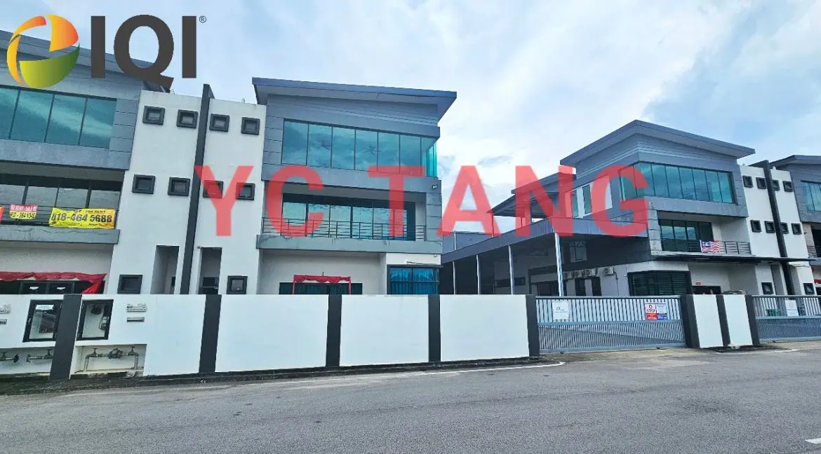 Permatang Tinggi Semi Detached Factory For Rent