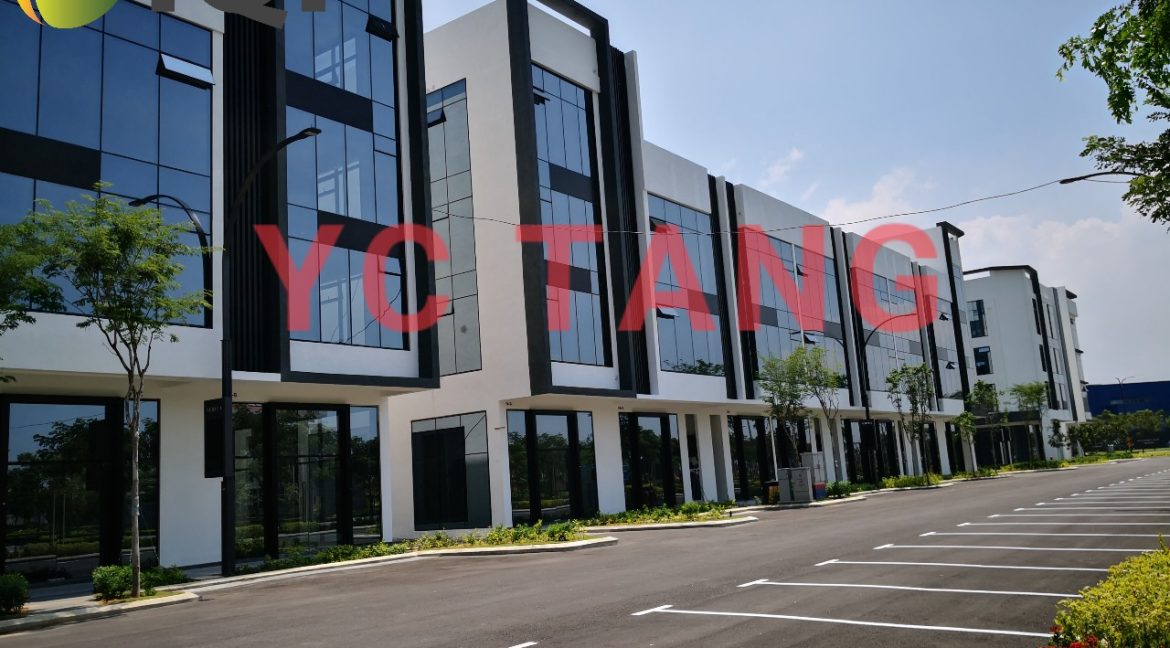 Aspen Vervea Shop Lot For Sale | Freehold | 3 Storey | With Lift