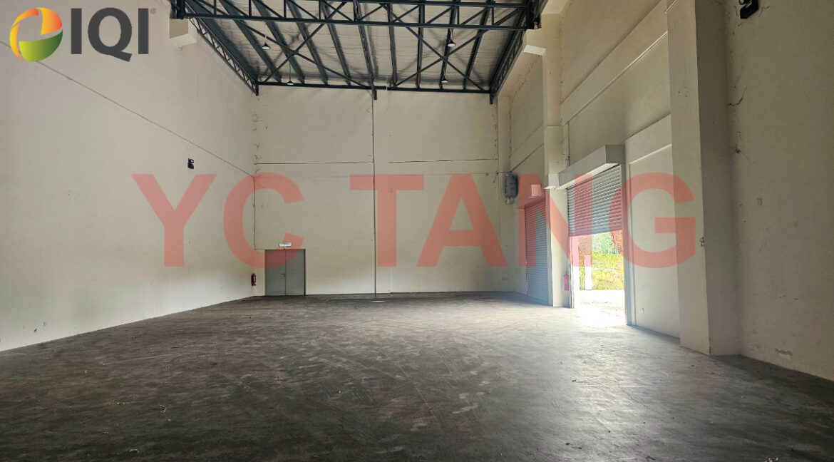 Semi Detached Factory For Rent At Golden Gateway Valdor