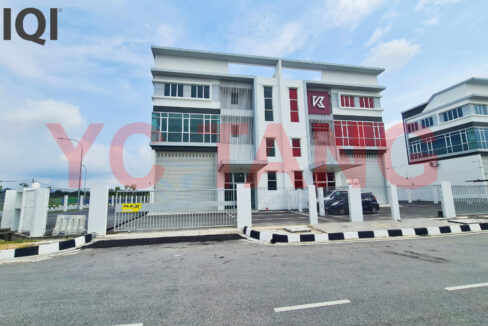 Semi Detached Factory For Rent At Golden Gateway Valdor RM 22k | Land Area 14K Sq.ft | BUA 7049 Sq.ft | For Viewing Kindly Contact YC TANG 0194499725
