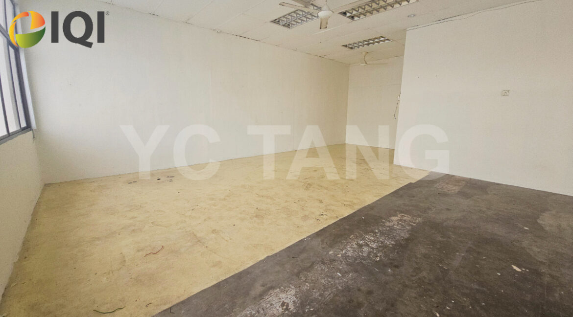 Semi Detached Factory At IKS Juru For Rent | Extended Built-Up | Land Area 6500 Sq.ft