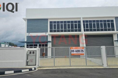 Kulim Taman Industri Waja Semi-Detached Factory For Rent – facade view