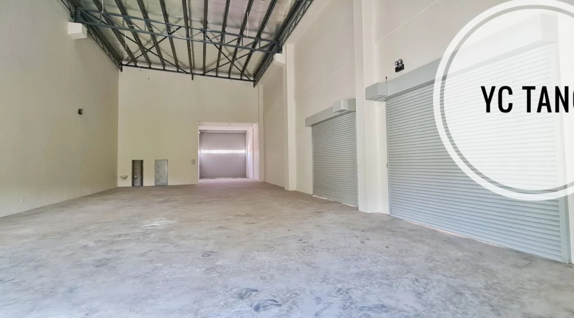 Golden Gateway Semi Detached Factory For Rent