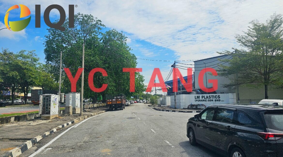 1.5 Terrace Factory At Taman Perindustrian Ringan Juru For Rent