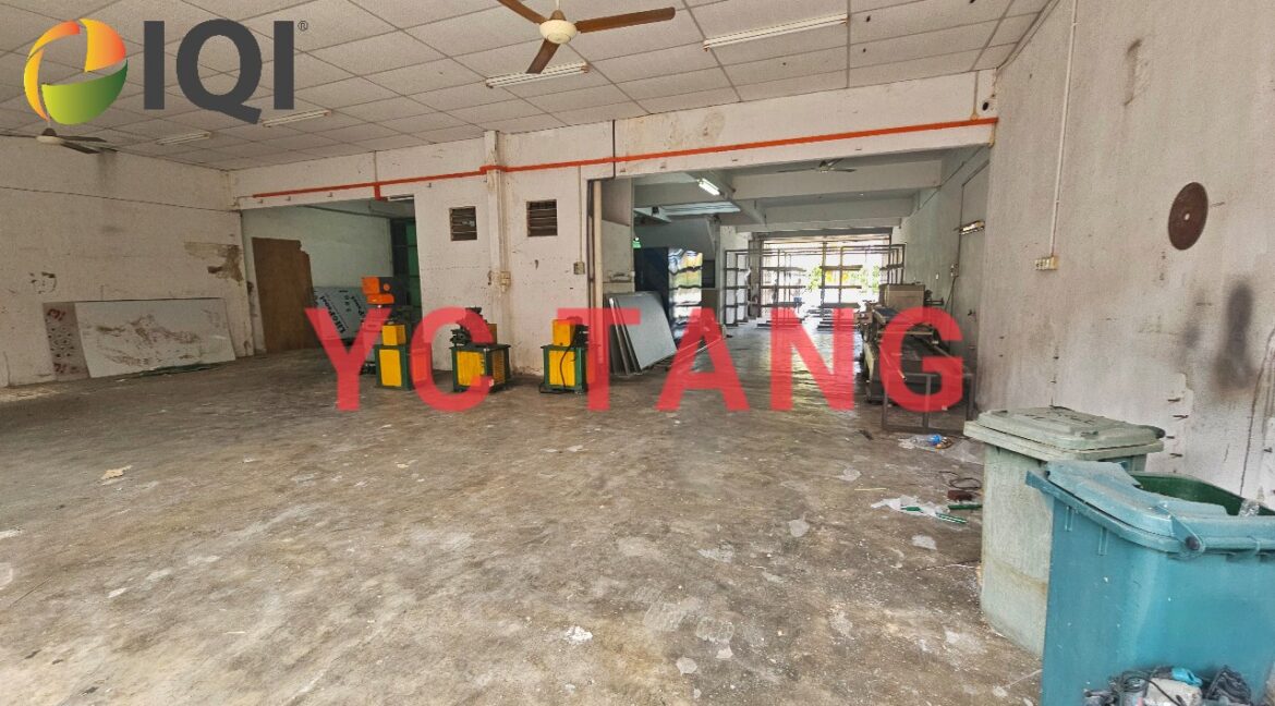 2 Storey Shop Lot adjoining at Permatang Tinggi For Sale