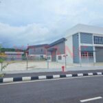 ALT: Taman Waja Kulim semi-detached corner factory for rent – second outlook view with ample land