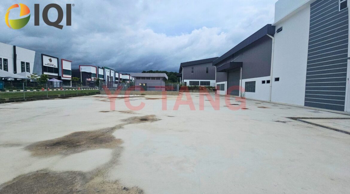 Kulim Taman Industri Waja Semi Detached Factory Corner For Rent