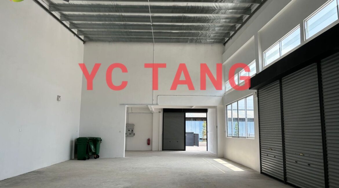 Valdor Semi Detached Factory For Rent