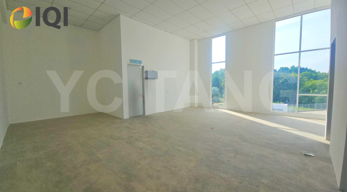 Taman Industri Oren Semi Detached Factory For Rent | 30ft Ceiling | 100 AMP