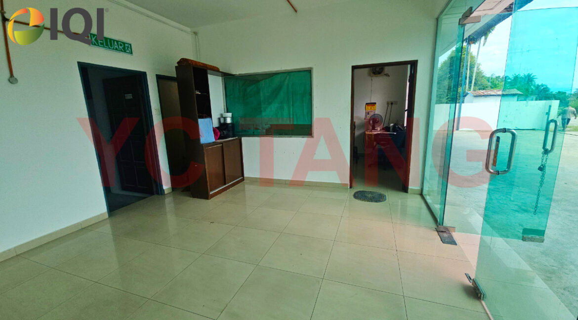 Detached Factory At Taman Makmur Lunas For Rent