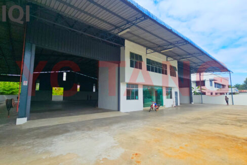 Taman Makmur Lunas detached factory for rent – external building view