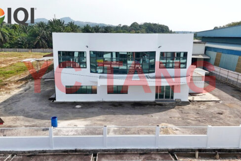 IKS Tasek corner detached factory for sale – facade view on corner lot